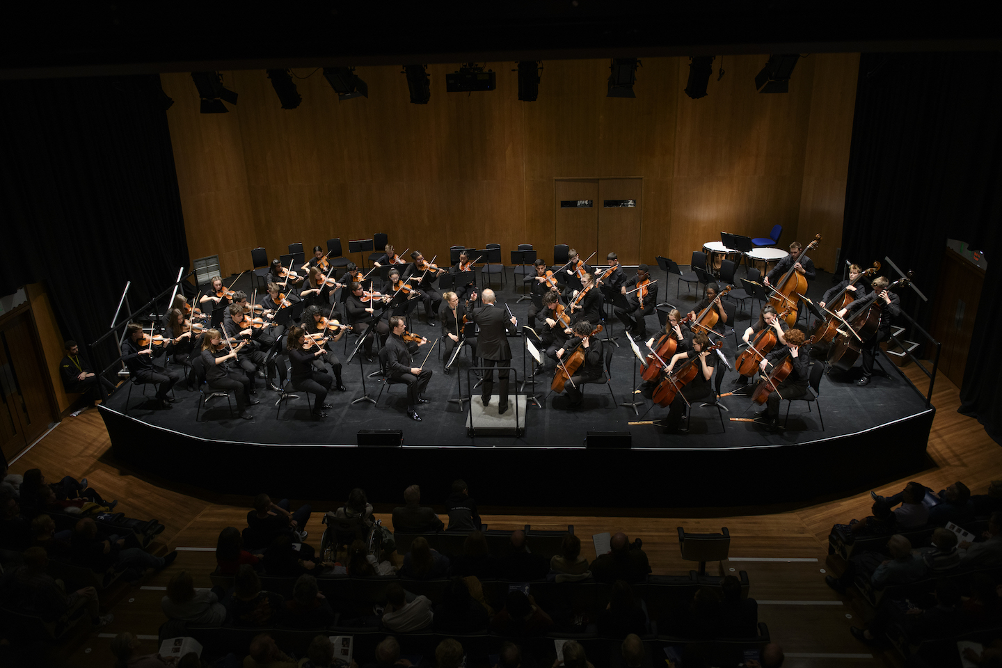 The English Schools' Orchestra with the Navarra Quartet